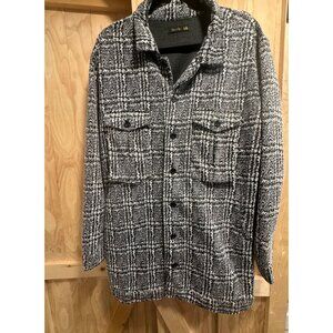 Sugar Rain Black & White Plaid Long-Sleeve Button-Down Jacket With Chest & Side